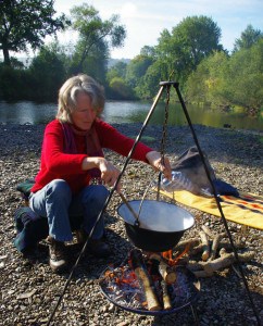 cooking outdoors campfire kotlich