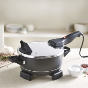 Remoska cooker
